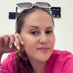 Аделия Садыкова