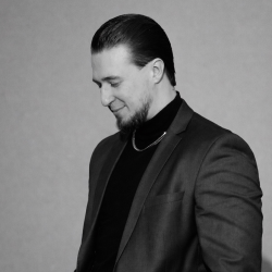 Петров Максим