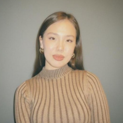 Нарбаева Жанёка                 class=