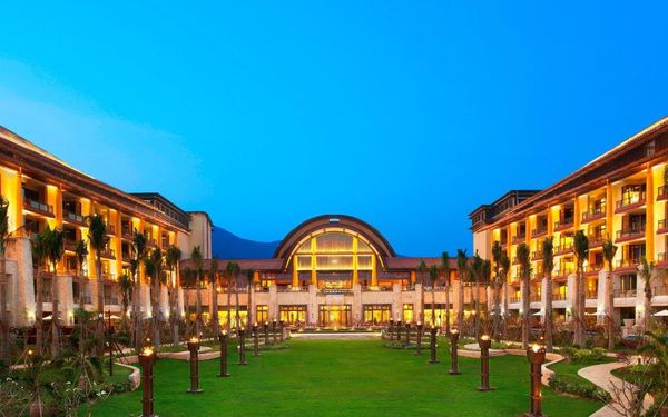 THE ST. REGIS SANYA YALONG BAY RESORT 5*