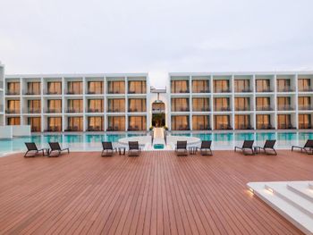 PATONG BEACH HOTEL 4*