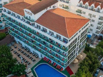 SUNBAY PARK HOTEL 4*