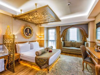 SULTANIA HOTEL 4*