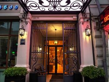 CITY AVENUE HOTEL 4*