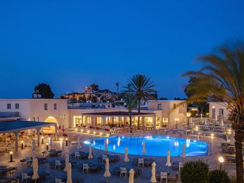 LOUIS ST. ELIAS RESORT & WATERPARK 4*