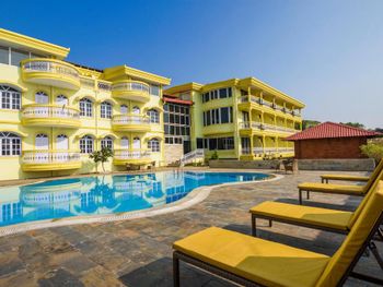 PRAIA DA OURA - BOUTIQUE RESORT 3*