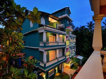 TREE HOUSE NOVA 3*