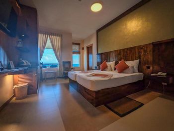 INSIGHT AHANGAMA 2 *