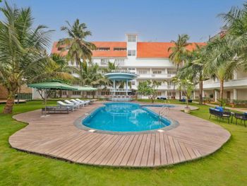 WHITE WHARF BEACH RESORT (EX. MANTHAN BEACH RESORT) 5*