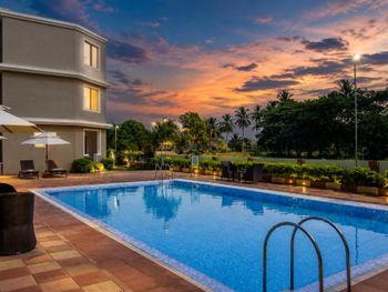THE GOLDEN SUITES & SPA 3*