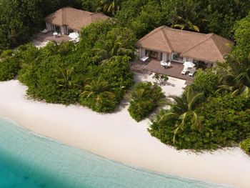 NOKU MALDIVES RESORT & SPA 5*
