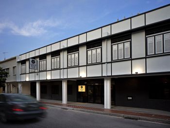 VENUE HOTEL- LILY 2*