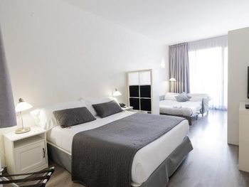 ATENEA CALABRIA APARTMENTS 3*