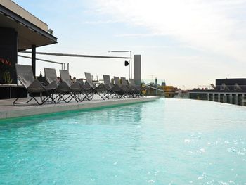 B HOTEL 3*