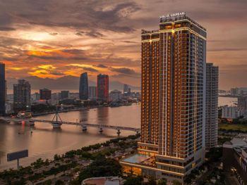 MELIA VINPEARL DANANG RIVERFRONT (EX. VINPEARL DA NANG RIVERFRONT SUITES) 5*