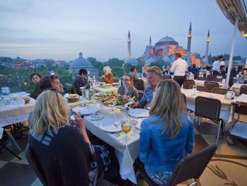 SEVEN HILLS HOTEL 4*