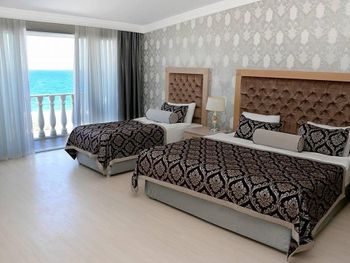 MAYA WORLD IMPERIAL 4*