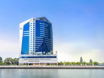 GULF COURT HOTEL BUSINESS BAY 4*