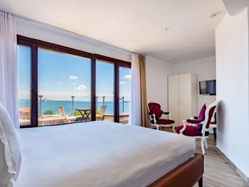 MANGANA KONAK HOTEL 4*