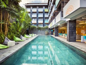 TIJILI SEMINYAK 4 *