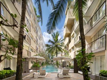 THE AKMANI LEGIAN 4*