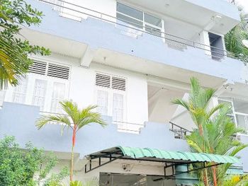 HOLIDAY INN UNAWATUNA 3*