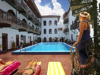 TEMBO HOUSE HOTEL & APARTMENTS 4*