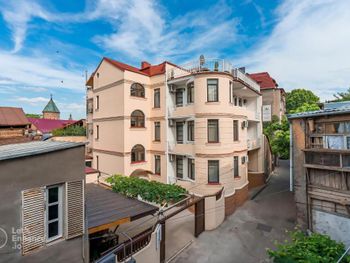 IMPERIAL HOUSE TBILISI 3*