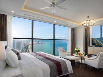 VINPEARL CONDOTEL BEACHFRONT NHA TRANG 5*
