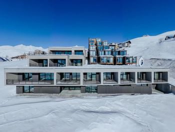 QUADRUM 4*