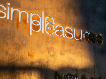 SIMPLE PLEASURES HOTEL 3*
