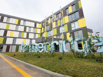 HOMEBRIDGE HOTEL APARTMENTS 4*