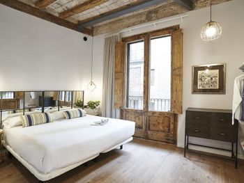 AINB GOTHIC-JAUME I APARTMENTS