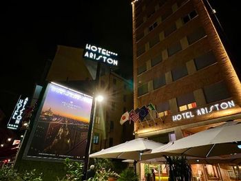 ARISTON 4*