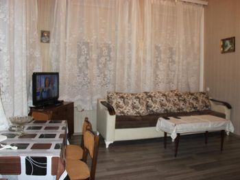 APARTMENT DIAMOND HAND
