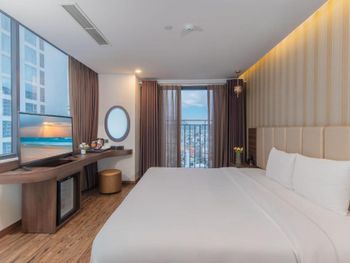 V HOTEL NHA TRANG 4*