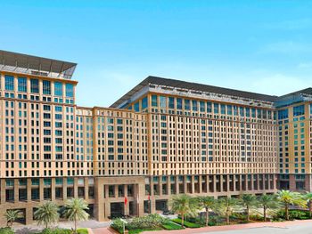 THE RITZ-CARLTON DUBAI INTERNATIONAL FINANCIAL CENTRE 5*