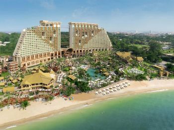 CENTARA GRAND MIRAGE BEACH 5*