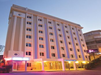 THE CITY HOTEL 4*