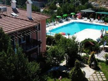 PINK PALACE HOTEL 3*