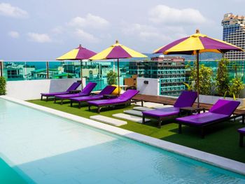 THE AIM PATONG HOTEL 3*