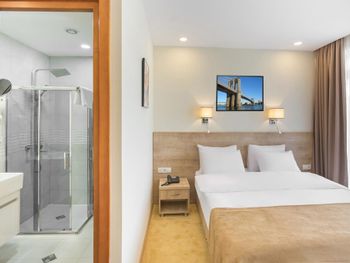 BOUTIQUE HOTEL BRIDGE 3*