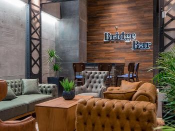 BRIDGE HOTEL 4*