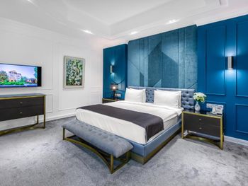 IVY GARDEN HOTEL 5*