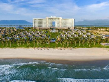 RADISSON BLU RESORT CAM RANH 5*