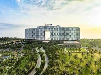 RADISSON BLU RESORT CAM RANH 5*