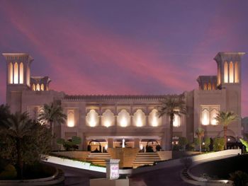 GRAND HYATT DOHA HOTEL & VILLAS 5*