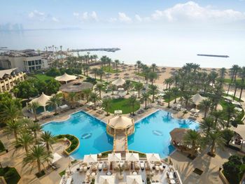 INTERCONTINENTAL DOHA BEACH & SPA, AN IHG HOTEL 5*