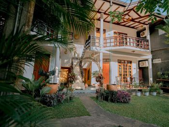 DANDELION UNAWATUNA (EX. PALITHA GUEST HOUSE; HOTEL ELITE UNAWATUNA) 2*