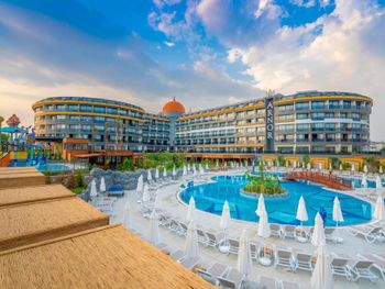 ARNOR DE LUXE HOTEL & SPA 5*